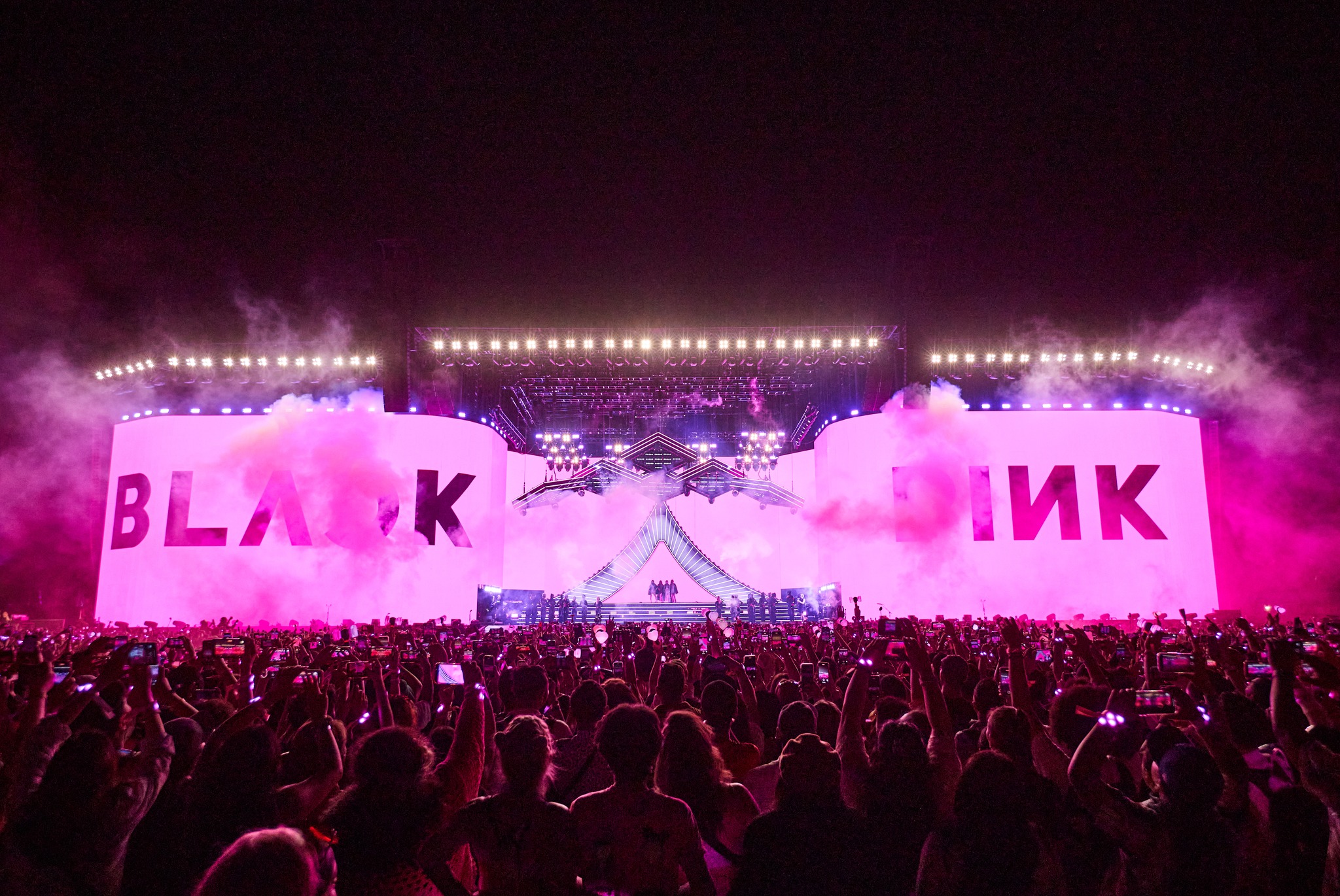 Blackpink performing at Coachella 2023