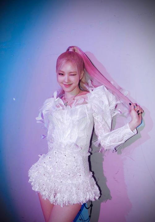 Rosé on Sukkiri TV